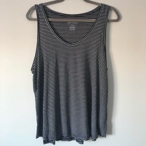 2/15$ American Eagle Striped V-Neck Tank Top